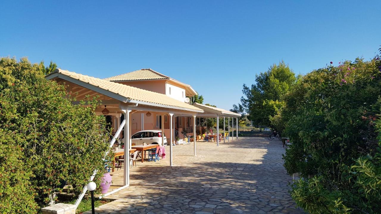 Evaggelia Studios Frínion Exteriér fotografie